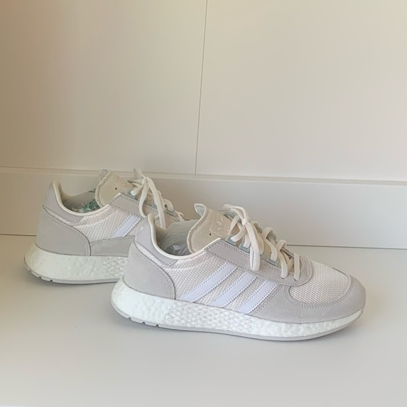 Adidas Marathon Shoes - Picture 4 of 9